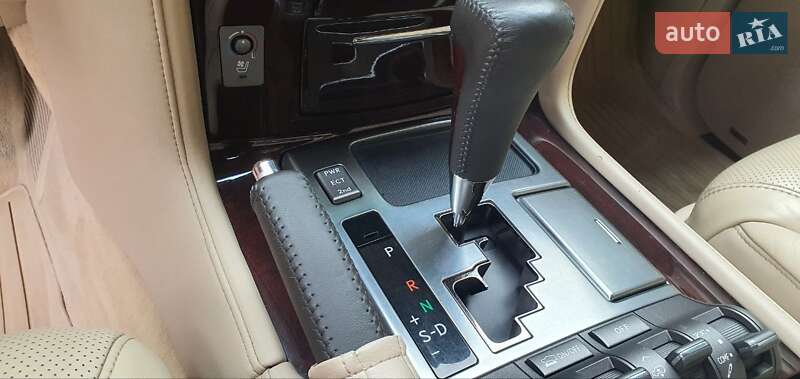Позашляховик / Кросовер Lexus LX 2010 в Києві