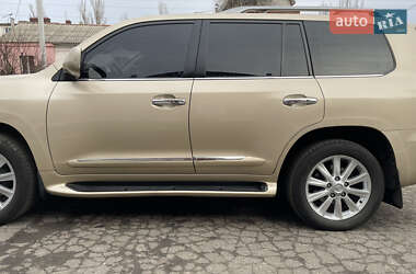 Внедорожник / Кроссовер Lexus LX 2008 в 
