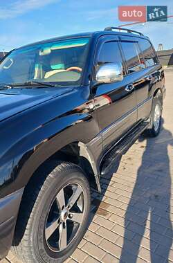 Внедорожник / Кроссовер Lexus LX 2000 в 