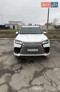 Внедорожник / Кроссовер Lexus LX 2022 в 