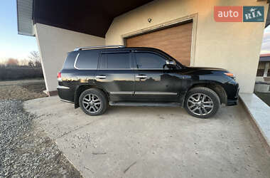 Позашляховик / Кросовер Lexus LX 2013 в Чернівцях