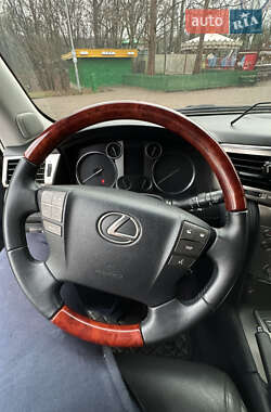 Позашляховик / Кросовер Lexus LX 2013 в 
