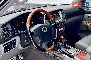 Позашляховик / Кросовер Lexus LX 2006 в 