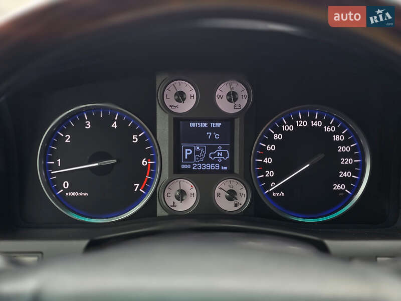 Позашляховик / Кросовер Lexus LX 2010 в Рівному