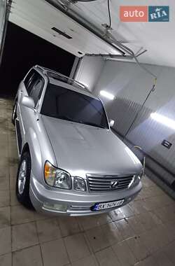 Внедорожник / Кроссовер Lexus LX 2005 в 