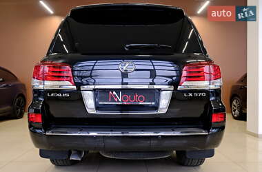 Внедорожник / Кроссовер Lexus LX 2013 в 