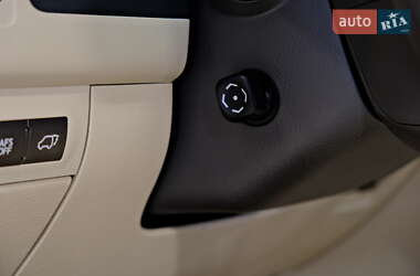 Внедорожник / Кроссовер Lexus LX 2013 в 
