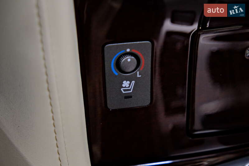 Внедорожник / Кроссовер Lexus LX 2013 в Одессе