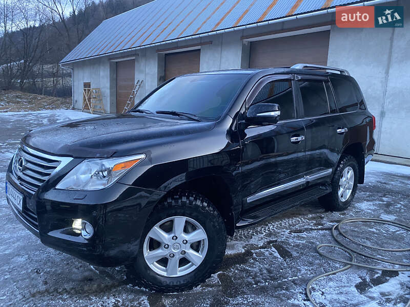 Внедорожник / Кроссовер Lexus LX 2008 в Тячеве