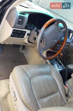 Внедорожник / Кроссовер Lexus LX 2005 в Черновцах