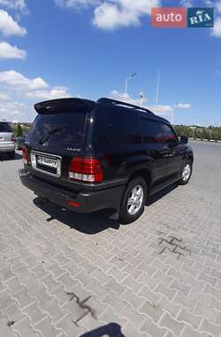 Внедорожник / Кроссовер Lexus LX 2005 в Черновцах