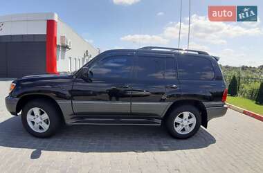 Внедорожник / Кроссовер Lexus LX 2005 в Черновцах