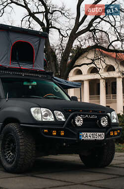Позашляховик / Кросовер Lexus LX 2007 в 