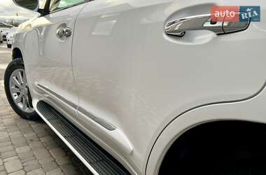 Внедорожник / Кроссовер Lexus LX 2010 в 