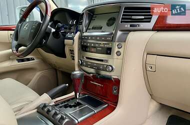 Внедорожник / Кроссовер Lexus LX 2010 в 