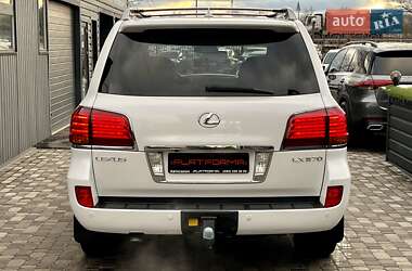 Внедорожник / Кроссовер Lexus LX 2010 в 