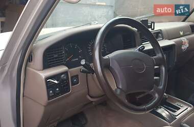 Внедорожник / Кроссовер Lexus LX 1996 в 