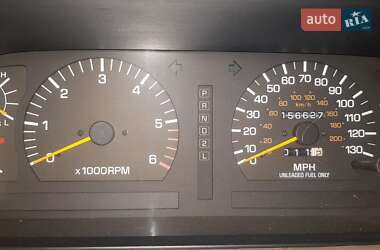 Внедорожник / Кроссовер Lexus LX 1996 в 