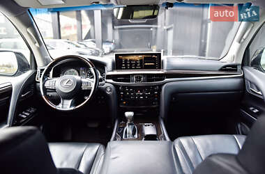 Внедорожник / Кроссовер Lexus LX 2017 в 