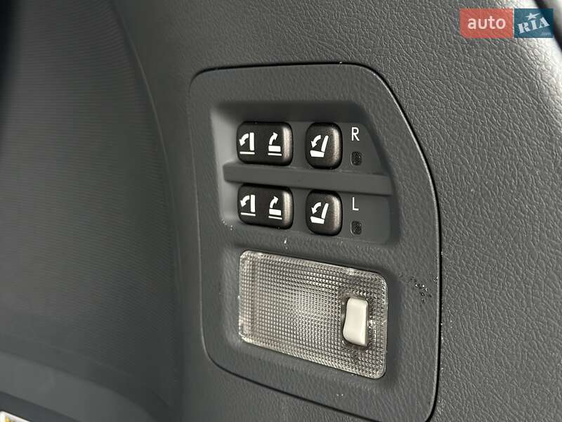 Позашляховик / Кросовер Lexus LX 2008 в Чернівцях