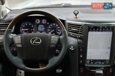 Внедорожник / Кроссовер Lexus LX 2008 в Черновцах