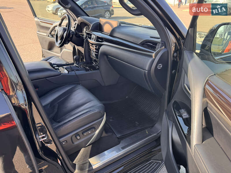 Позашляховик / Кросовер Lexus LX 2019 в Кременчуці