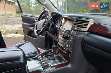 Позашляховик / Кросовер Lexus LX 2011 в Трускавці