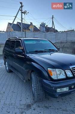 Внедорожник / Кроссовер Lexus LX 2003 в Кицмани