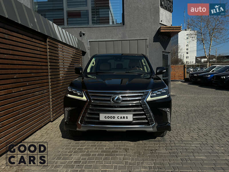 Lexus LX 2017
