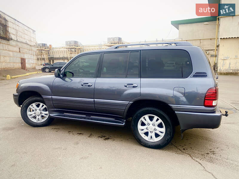 Позашляховик / Кросовер Lexus LX 2004 в Кривому Розі