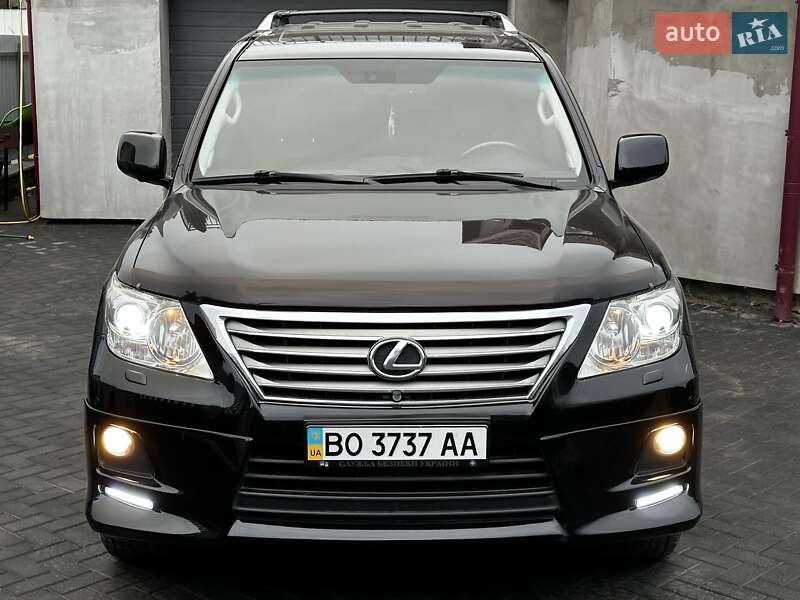 Внедорожник / Кроссовер Lexus LX 2011 в Тернополе