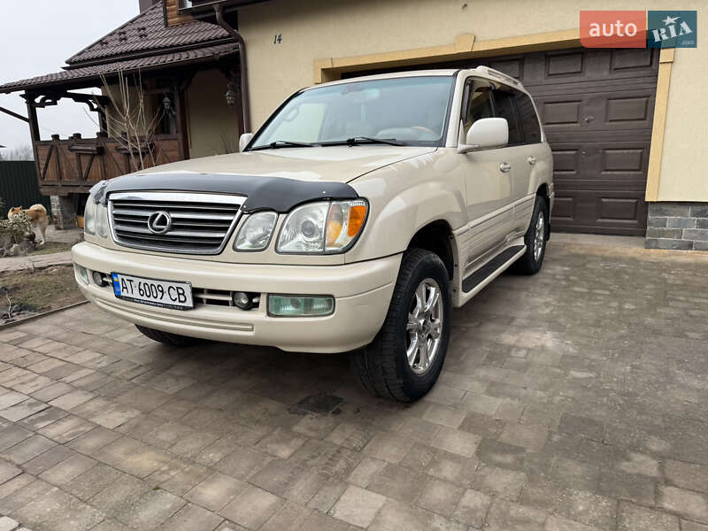 Внедорожник / Кроссовер Lexus LX 2005 в 