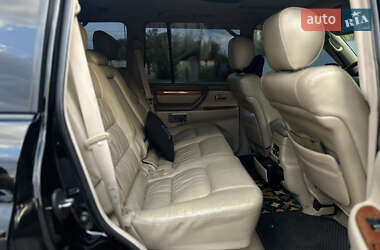 Позашляховик / Кросовер Lexus LX 2003 в 