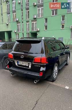 Внедорожник / Кроссовер Lexus LX 2008 в 
