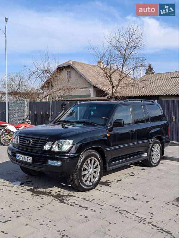 Внедорожник / Кроссовер Lexus LX 2006 в Самборе