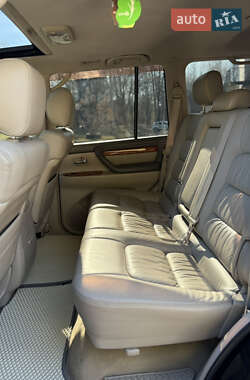 Внедорожник / Кроссовер Lexus LX 2004 в 