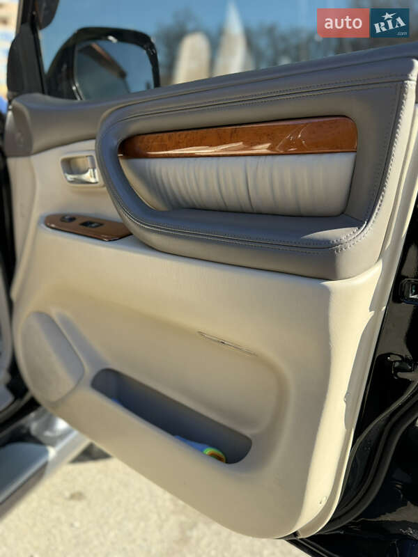 Внедорожник / Кроссовер Lexus LX 2004 в Ивано-Франковске