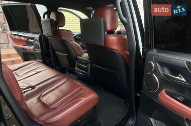 Внедорожник / Кроссовер Lexus LX 2019 в 