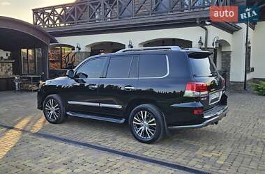 Позашляховик / Кросовер Lexus LX 2012 в 