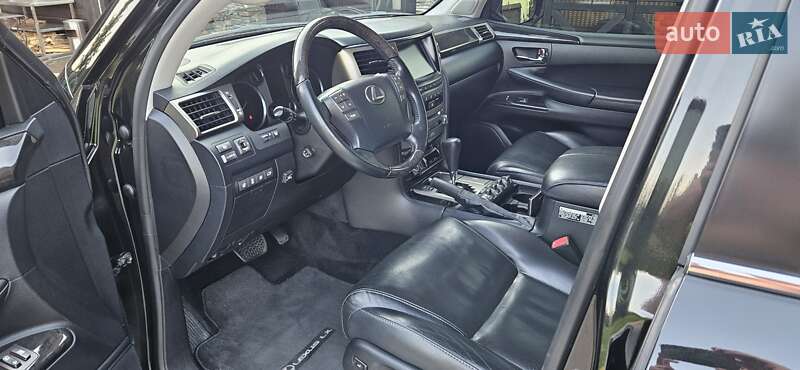 Внедорожник / Кроссовер Lexus LX 2012 в Киеве