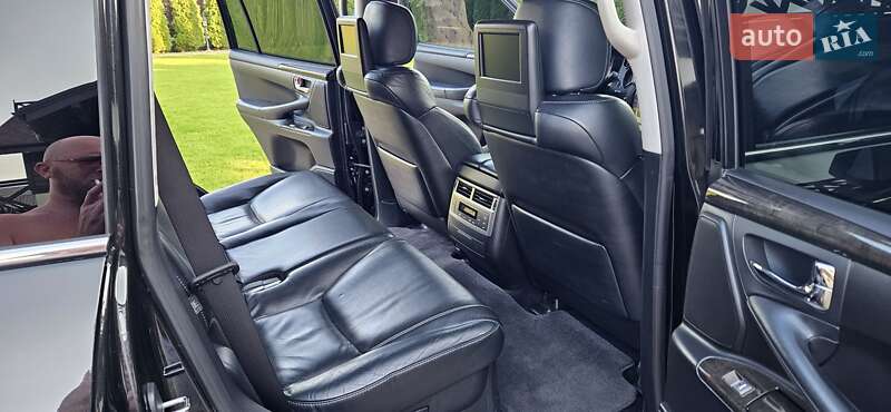 Внедорожник / Кроссовер Lexus LX 2012 в Киеве