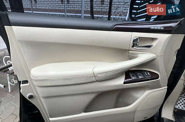 Внедорожник / Кроссовер Lexus LX 2012 в 