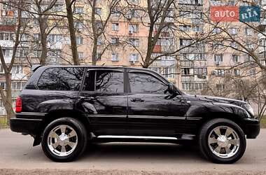 Внедорожник / Кроссовер Lexus LX 2003 в 