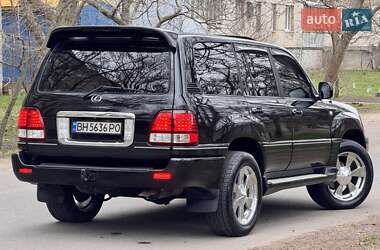Внедорожник / Кроссовер Lexus LX 2003 в 