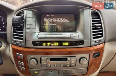 Внедорожник / Кроссовер Lexus LX 2003 в 