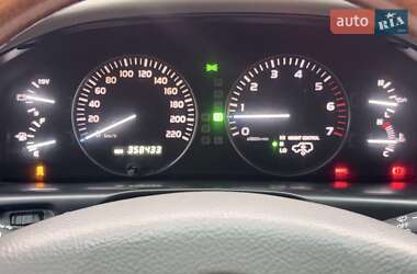 Внедорожник / Кроссовер Lexus LX 2003 в 