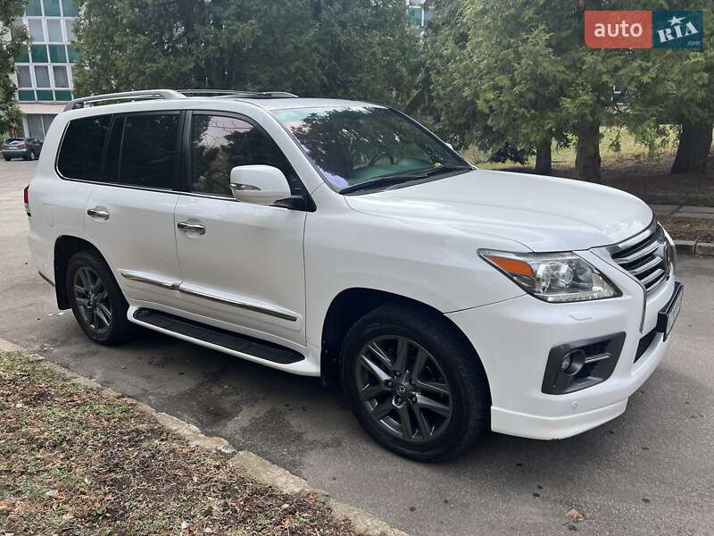 Позашляховик / Кросовер Lexus LX 2013 в Києві
