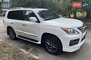 Внедорожник / Кроссовер Lexus LX 2013 в 