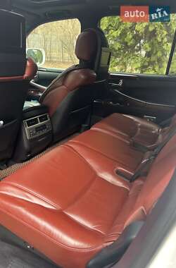 Внедорожник / Кроссовер Lexus LX 2013 в 