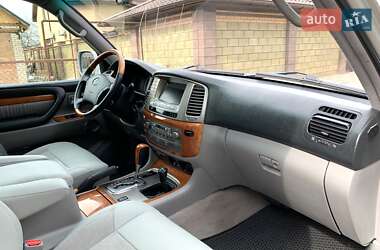 Внедорожник / Кроссовер Lexus LX 2005 в 
